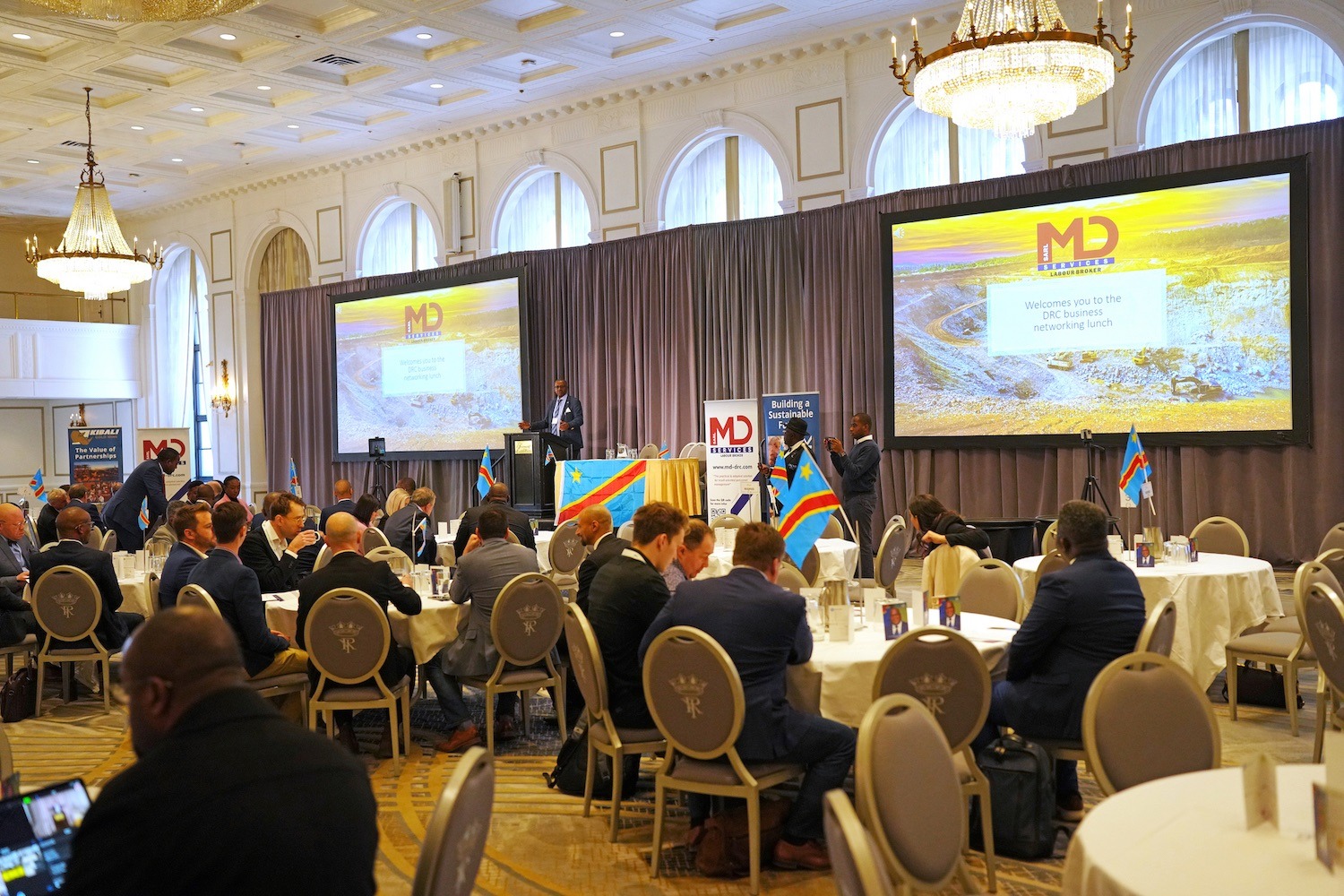 DRC BUSINESS LUNCH TORONTO MD SERVICES S.A.R.L